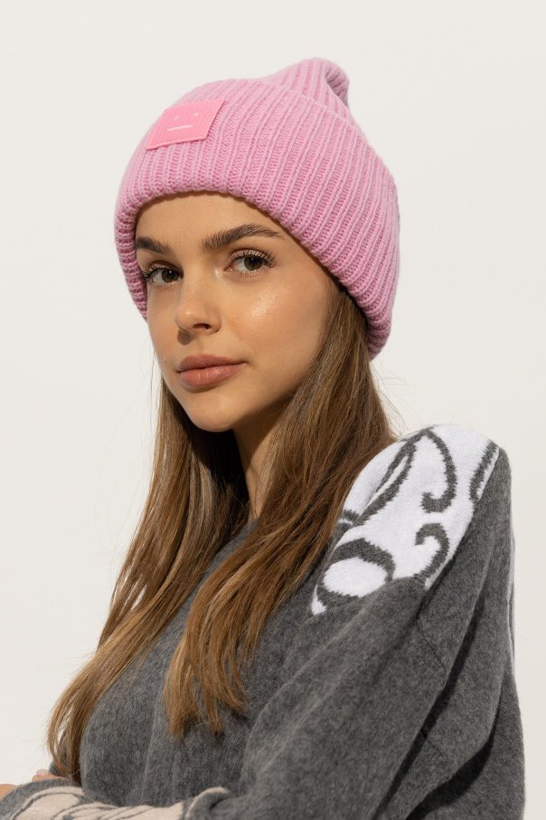 Oversized beanie hot sale acne